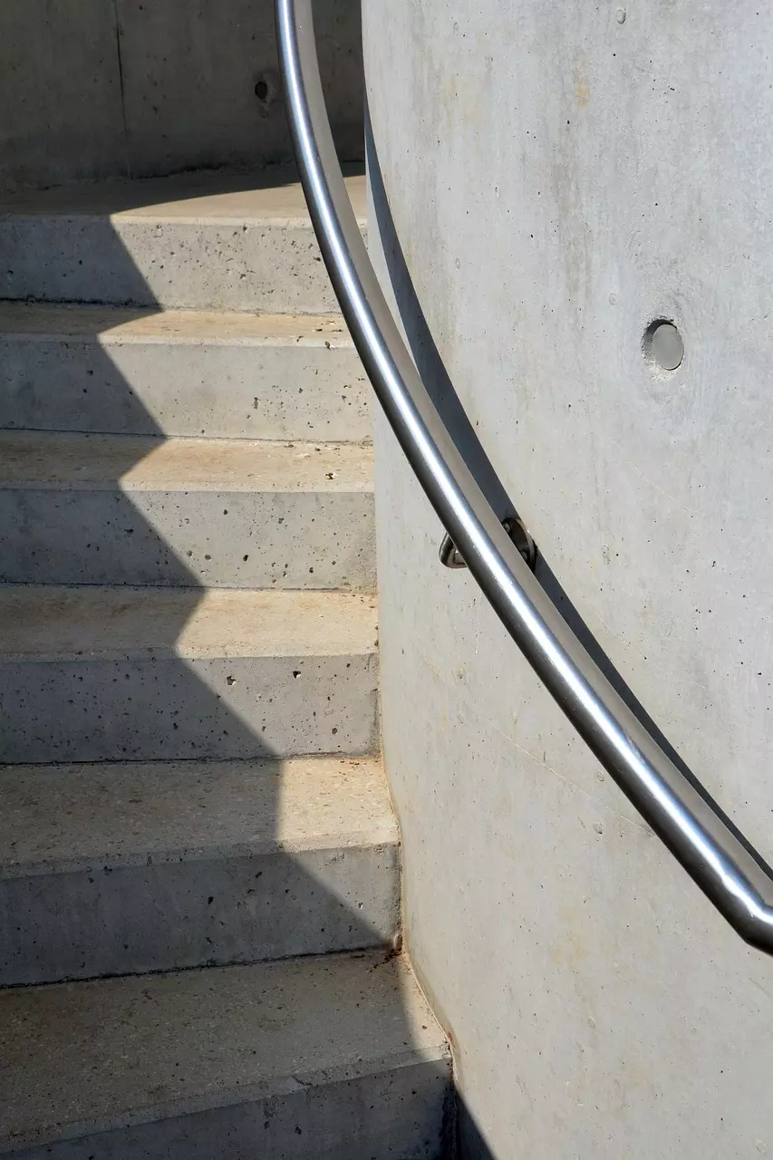 bejan stair 6517492 1280.jpg