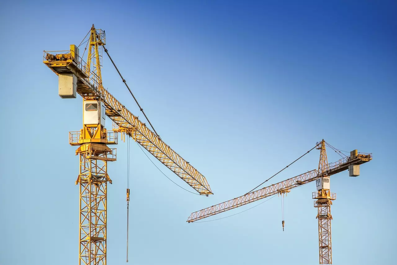 cranes 3703469 1280.jpg