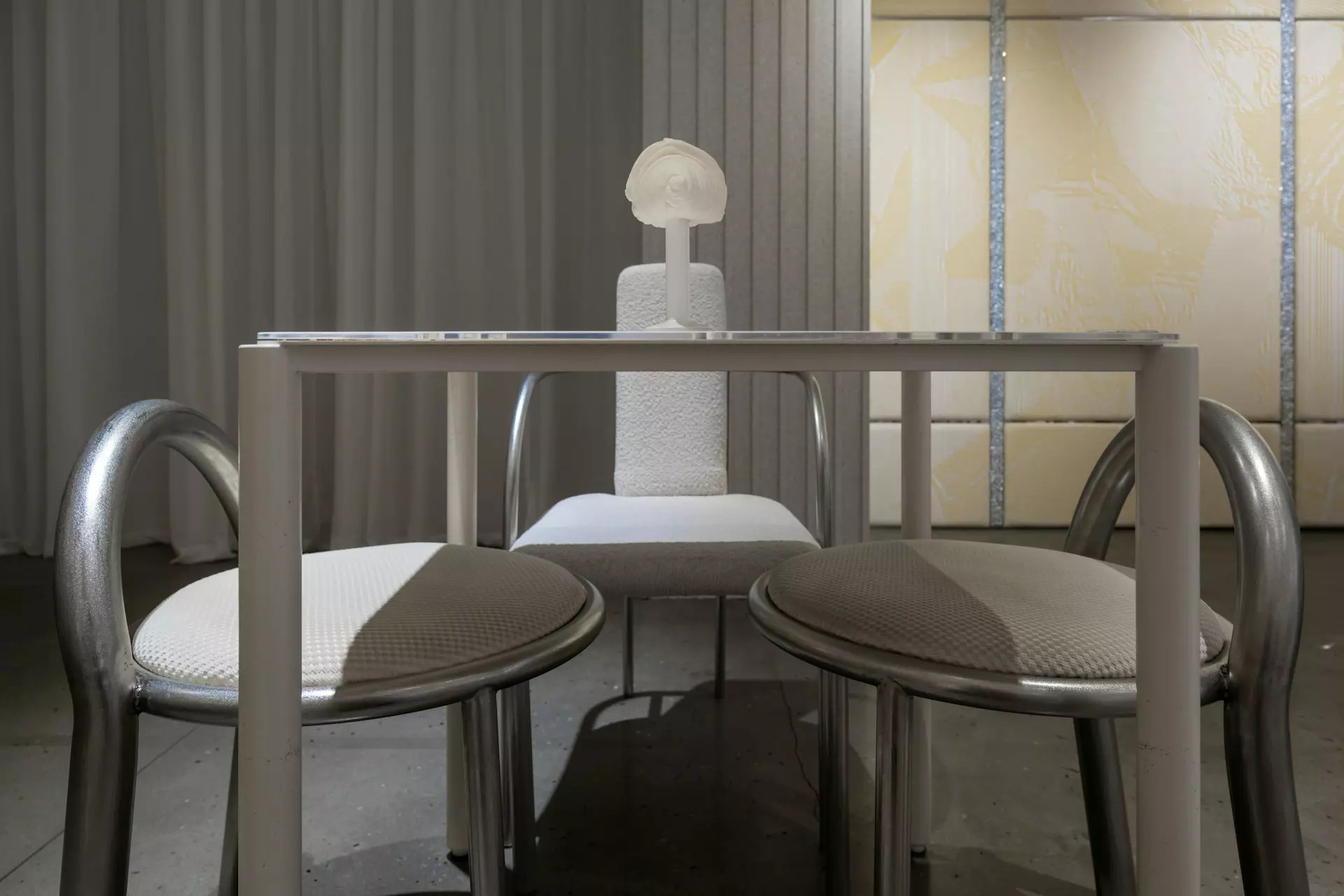 declan sun  qsAYgpcmWI unsplash.jpg