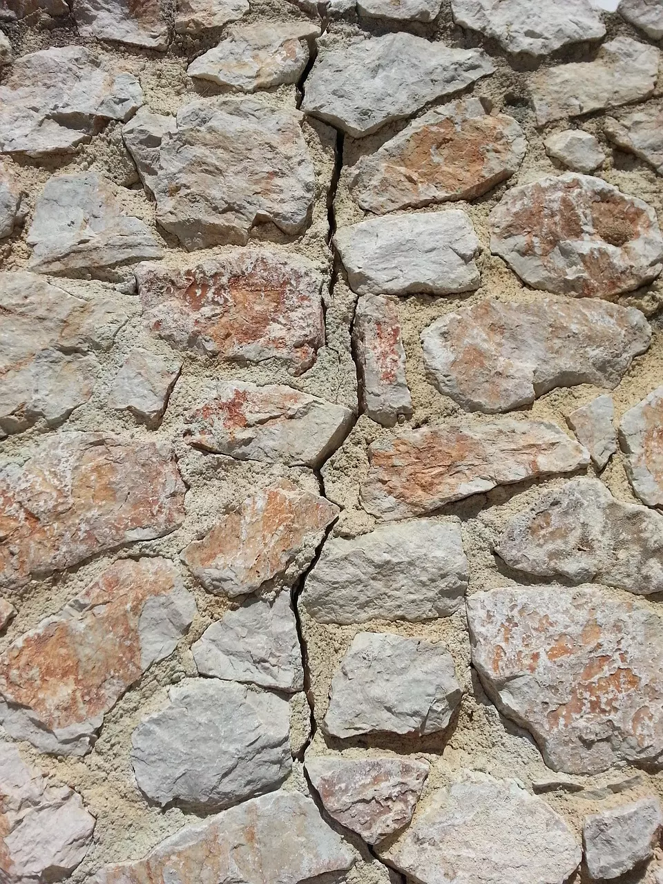 gina janosch stone wall 1350372 1280.jpg