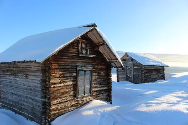 janos 0i7Z B7dRis unsplash (1).jpg