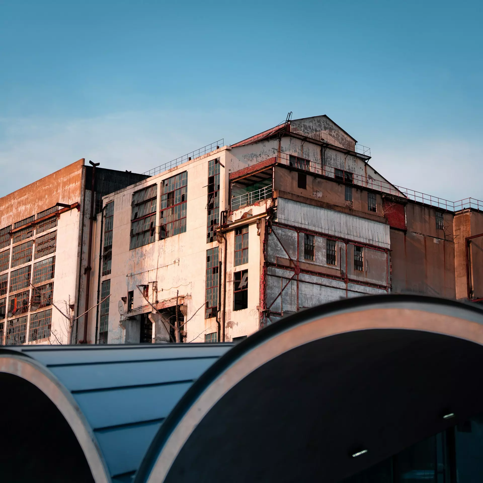 loren gu 1ibzL cId8U unsplash.jpg