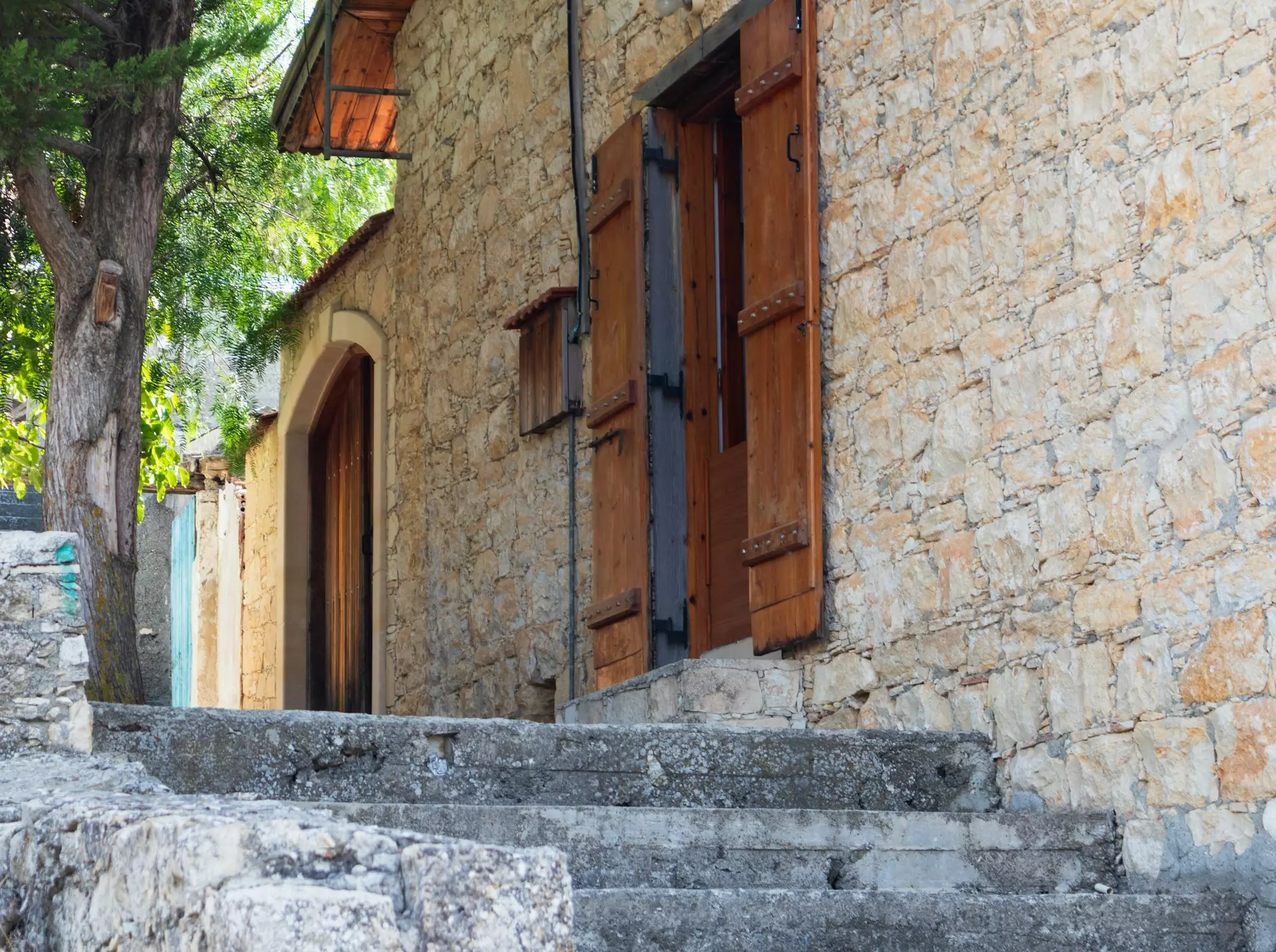 maxim erokhin GwdpXvjgTdA unsplash.jpg