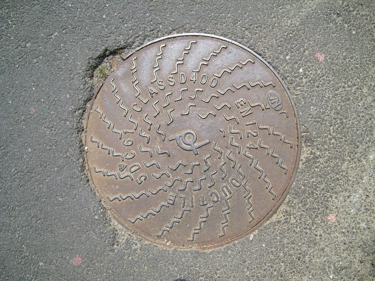 publicdomainimages manhole 386707 1280.jpg