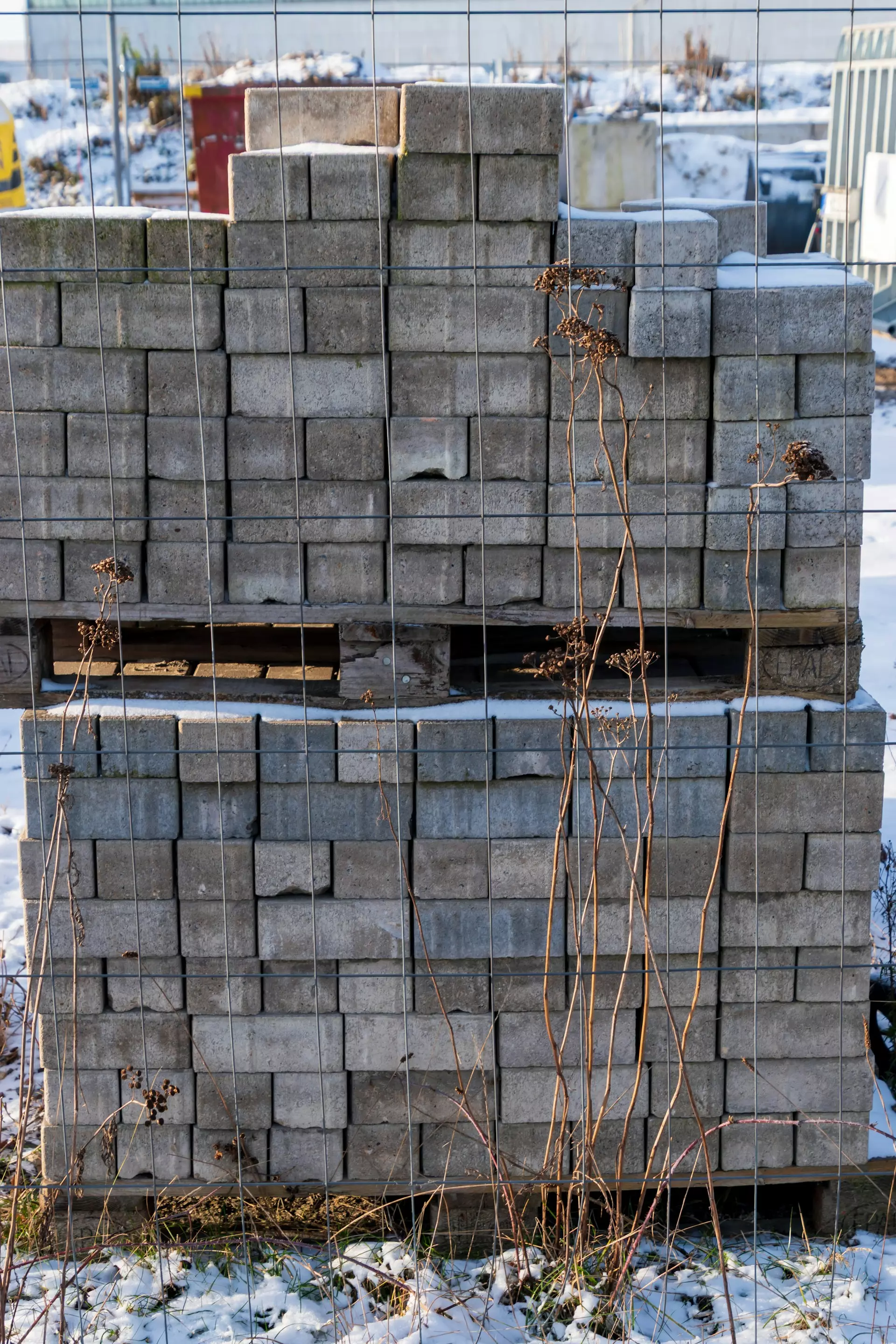 sergej karpow 2vm LS5ti7Q unsplash.jpg