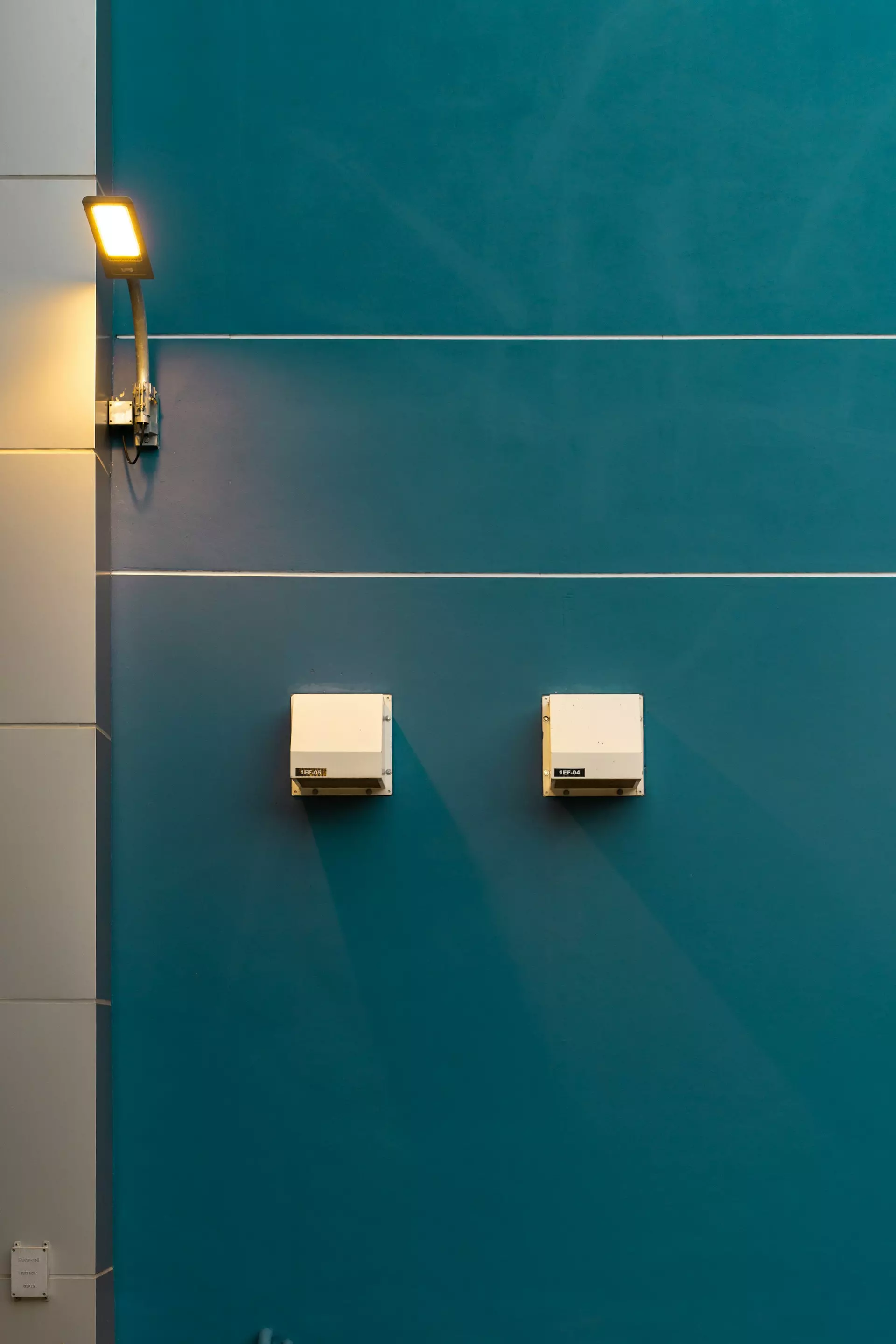 set sj lTwHkh2KKhg unsplash.jpg